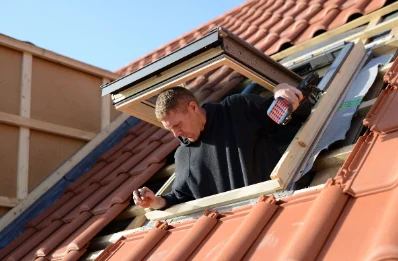 Pose de fenêtres de toit Velux à Montcresson
